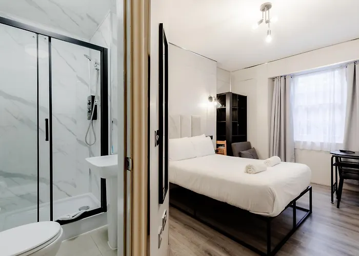 Britannia Hyde Park Hotel London